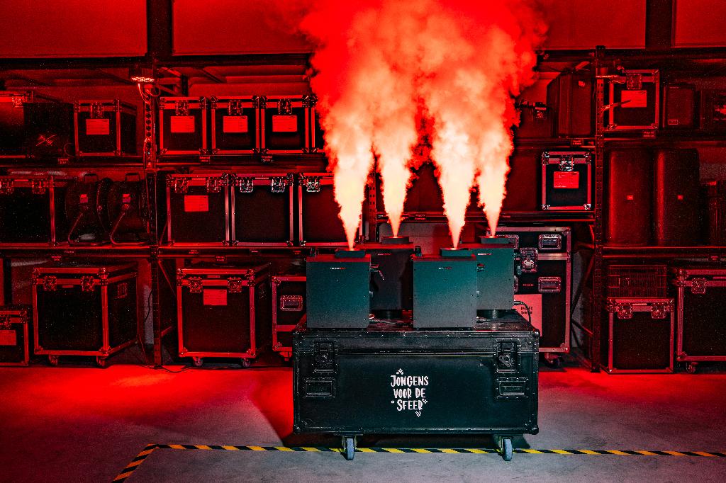 MAGIC FX SMOKE JET | HUUR, Ophalen of Verzenden, Zo goed als nieuw, Overige