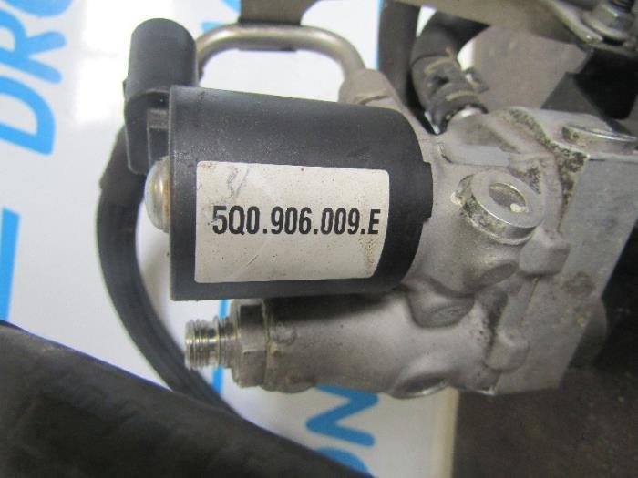 Brandstofverdeler van een Audi A3, Gebruikt, -, Verzenden, -