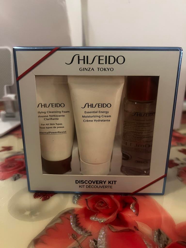 Shiseido Discovery Kit - Huidverzorging Set, Verzenden, Nieuw, Gehele gezicht, Verzorging