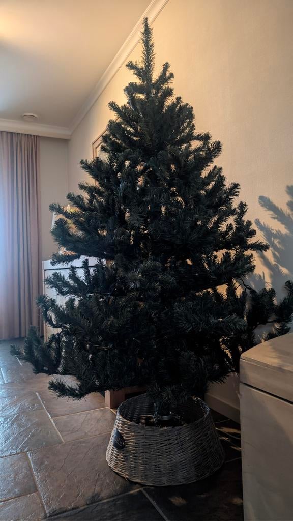 Goed uitziende kunstkerstboom, Diversen, Ophalen