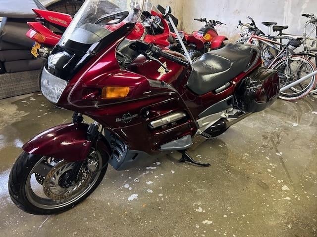 motoren, Motoren, Motoren | Honda, Bedrijf, Toermotor, meer dan 35 kW, 4 cilinders, Motorrijbewijs A, Ophalen