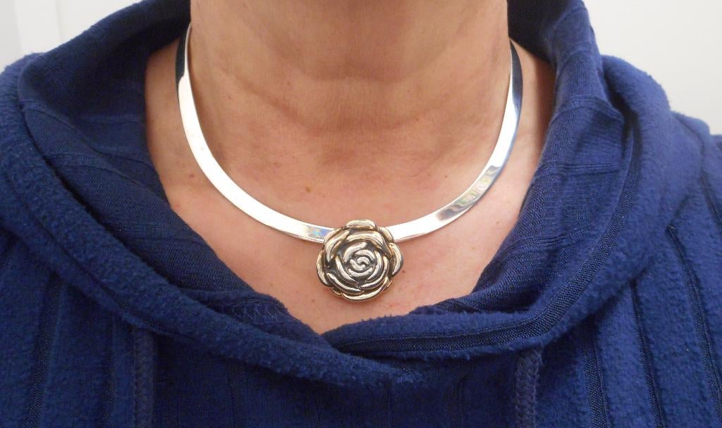 Zilveren Spang met roos hanger nr.1206, Verzenden, Zo goed als nieuw, Zilver, Zilver