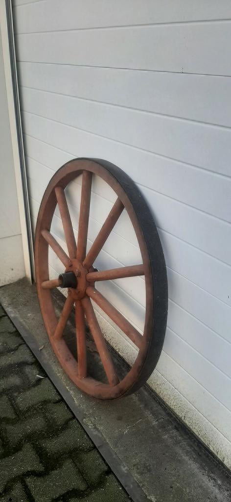 Oude karrewiel - 100cm diameter, Ophalen