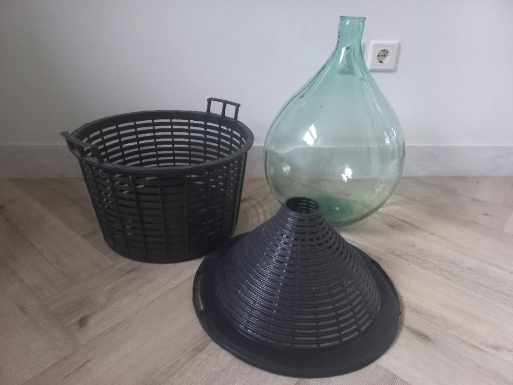 Gistingsfles in kunststof draagmand 25 liter, Ophalen