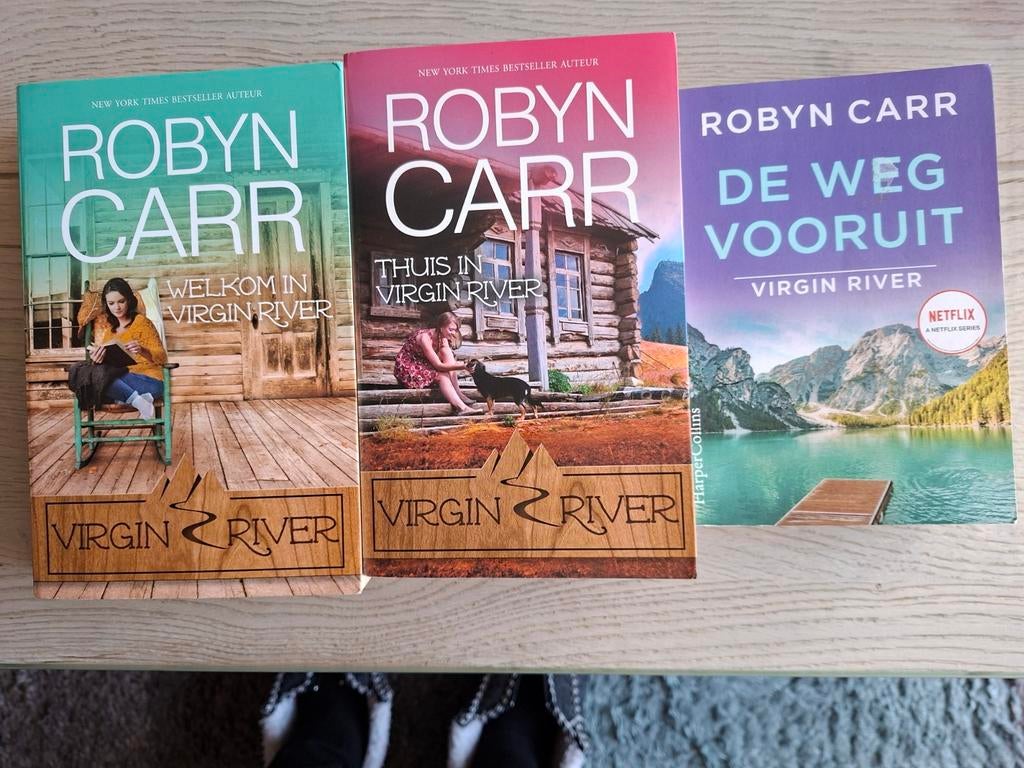 Robyn Carr de weg vooruit, thuis in Virgin River, welkom in, Ophalen, Zo goed als nieuw