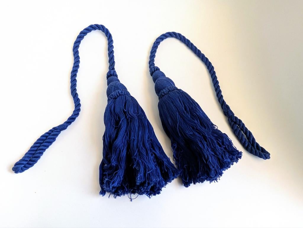 Twee grote blauwe gordijnkwasten, Ophalen of Verzenden, Zo goed als nieuw, Blauw, Minder dan 100 cm