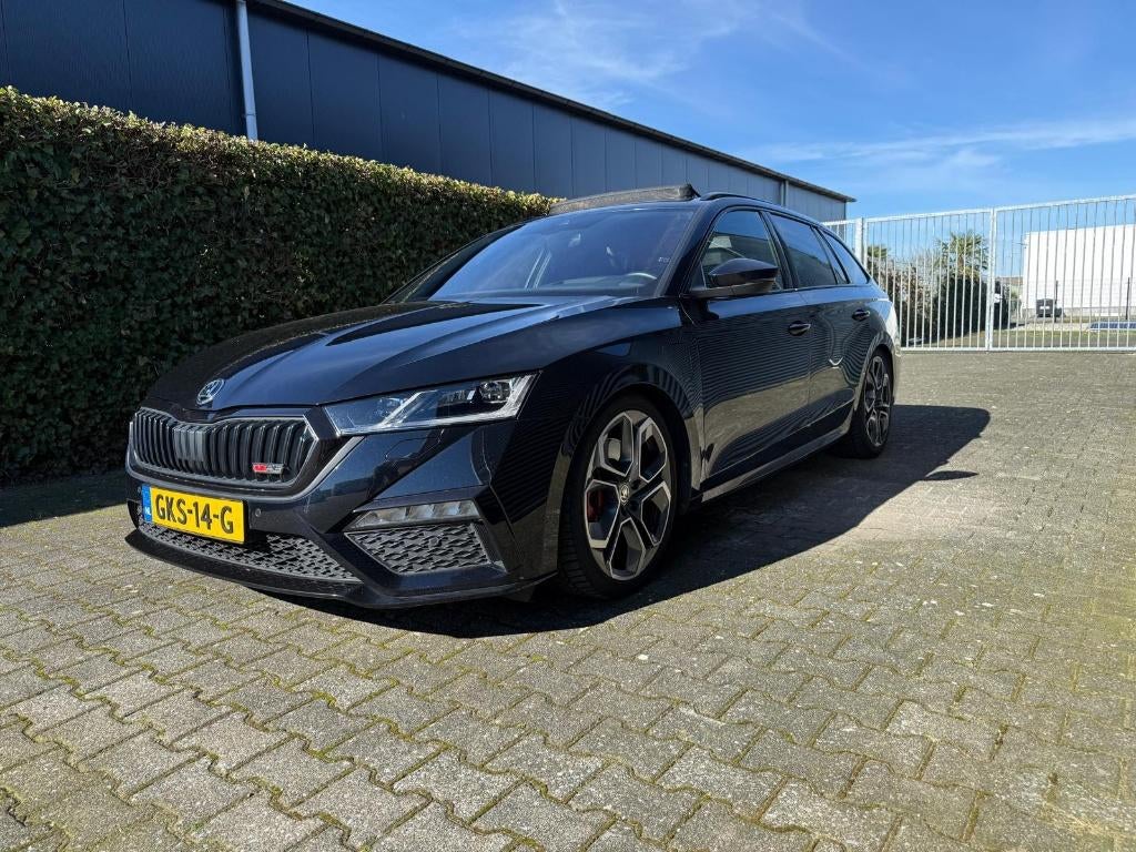Skoda Octavia 1.4 TSI RS iV 245pk Phev Full optie, Auto's, Skoda, Zwart, 4 cilinders, USB, Zwart