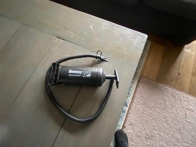 g36 – BESTWAY luchtpomp, Ophalen of Verzenden, Gebruikt