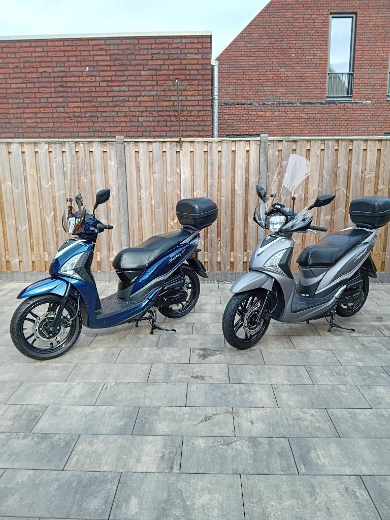 Te koop 2x Sym Symphony st blauw kenteken. €1000 per stuk., Ophalen, Overige modellen, Zo goed als nieuw, Benzine