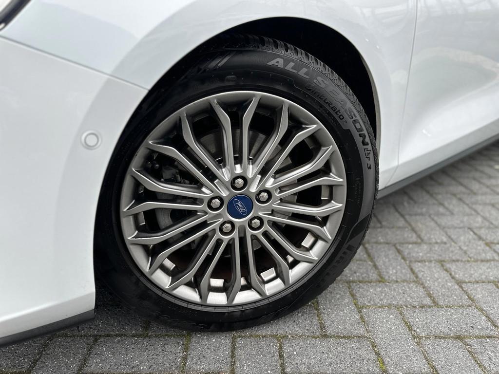 Ford Focus Wagon 1.0 EcoBoost Titanium Business | Trekhaak |, Gebruikt, Euro 6, 715 kg, Wit