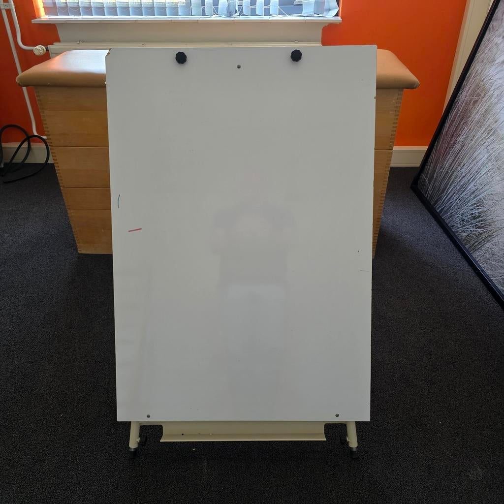 Flip over standaard, Ophalen, Whiteboard