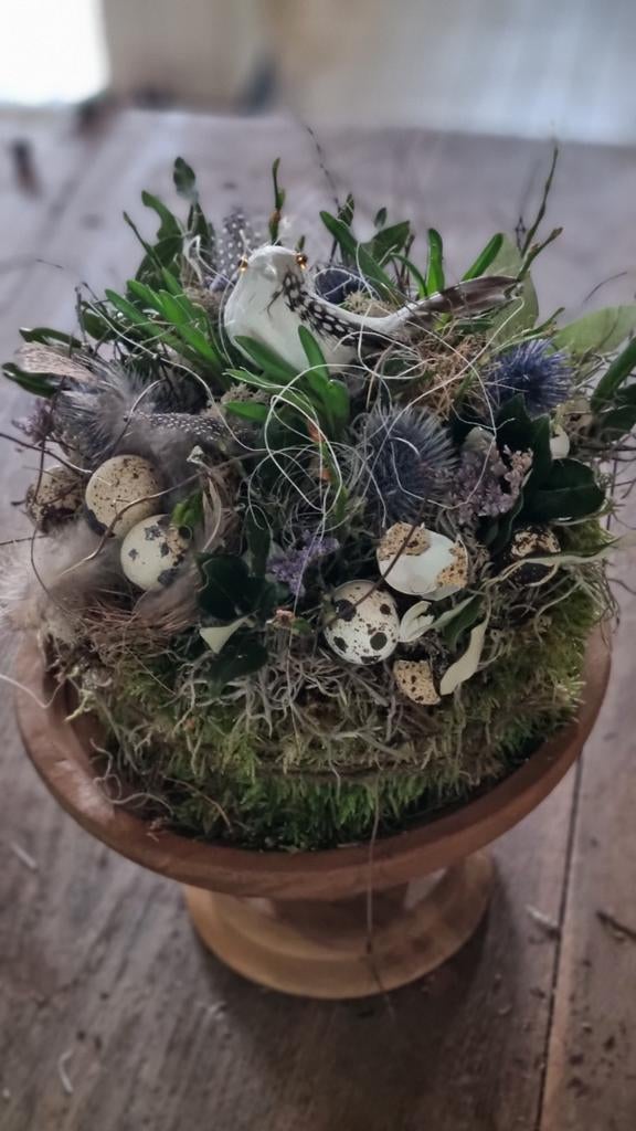 Paasnest met blauwe druifjes, Ophalen of Verzenden