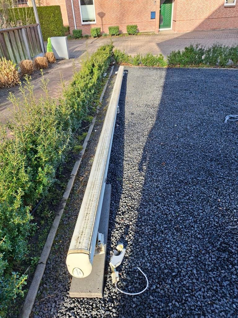 Zonnescherm 5.80m breed elektrisch, Ophalen, Gebruikt, 450 cm of meer, Elektrisch