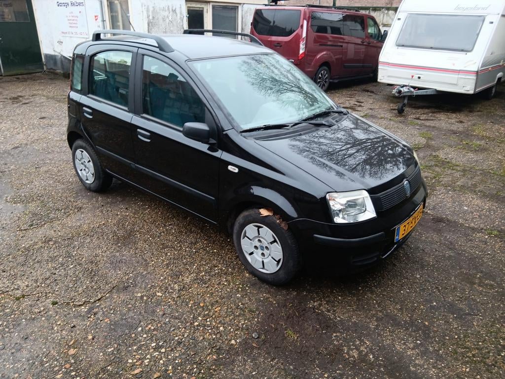 Fiat Panda young   2006 ,  km stand 51657  nap logisch, Voorwielaandrijving, Stof, 54 pk, Zwart