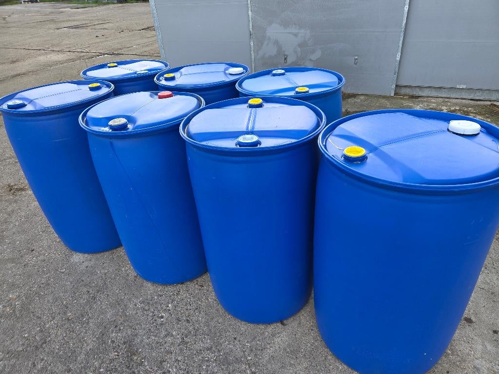 Vaten 200L. Regenton, 150 liter of meer, Ophalen, Zo goed als nieuw, Kunststof