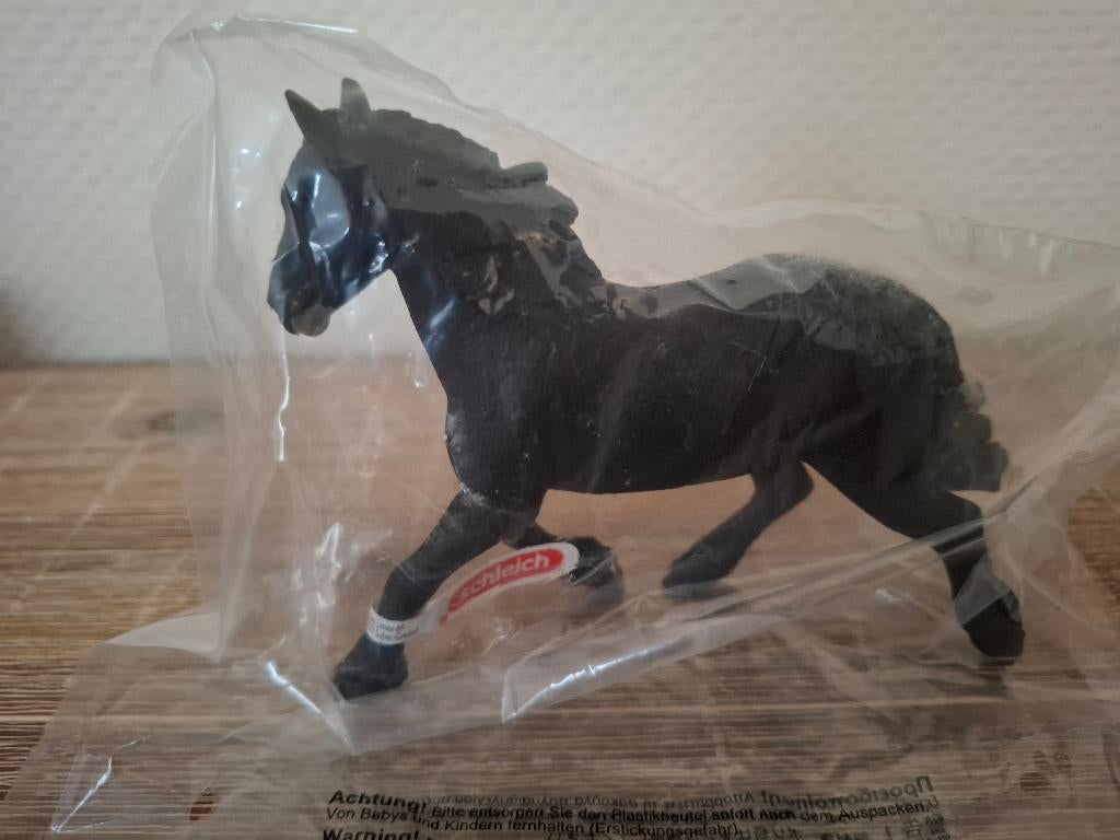 Schleich 13975 Friese hengst NIEUW in plastic, Ophalen of Verzenden, Nieuw