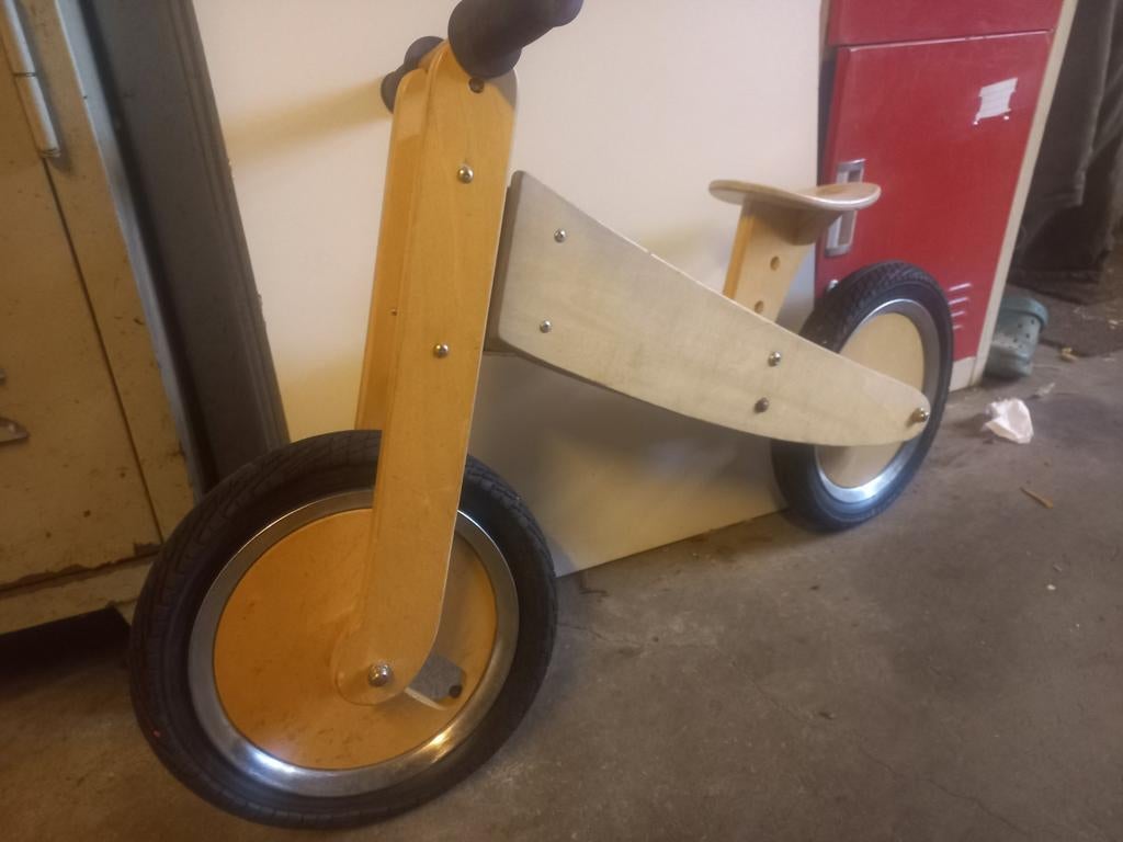 Houten loopfiets voor kinderen - Afhalen in Sauwerd, Ophalen of Verzenden