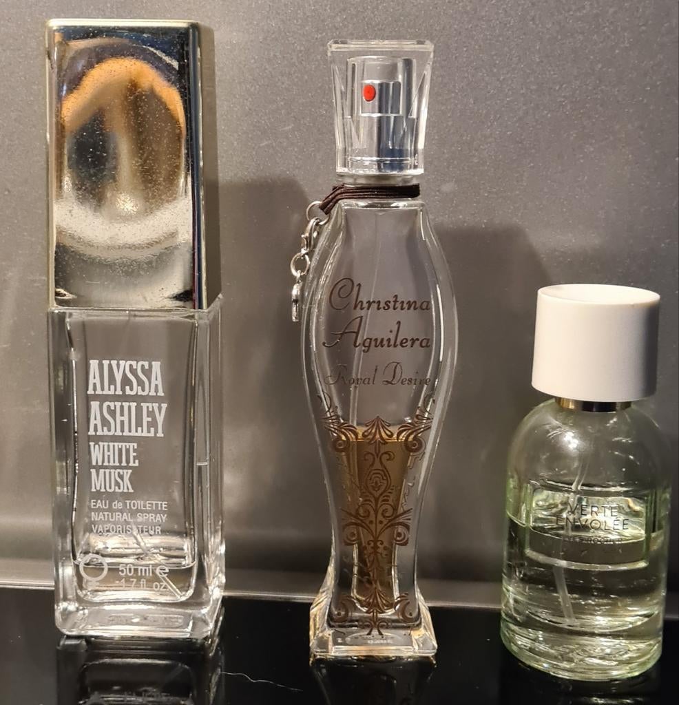 Parfumflesjes: White Musk, Christina Aguilera, Yves Rocher, Sieraden, Tassen en Uiterlijk, Uiterlijk | Parfum, Ophalen of Verzenden