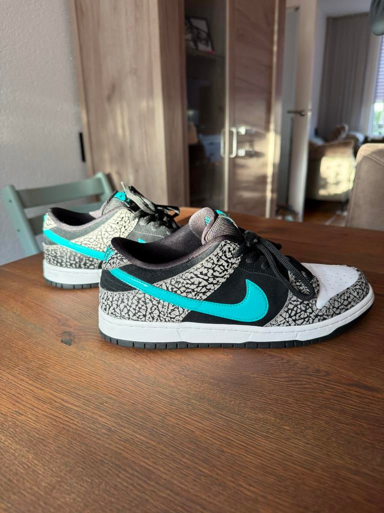 Nike Dunk Low Pro SB Atmos Elephant, maat 44, Ophalen of Verzenden, Zo goed als nieuw, Zwart, Sneakers of Gympen