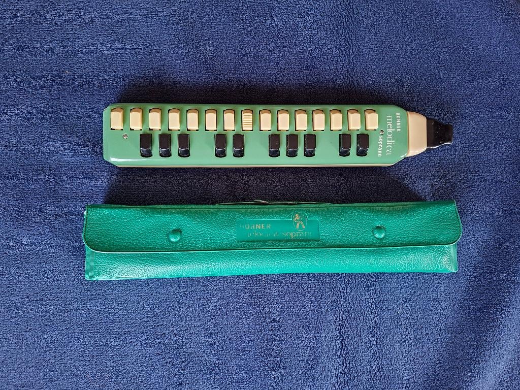 Hohner melodica soprano, Ophalen of Verzenden, Gebruikt, Overige soorten, Met koffer of draagtas