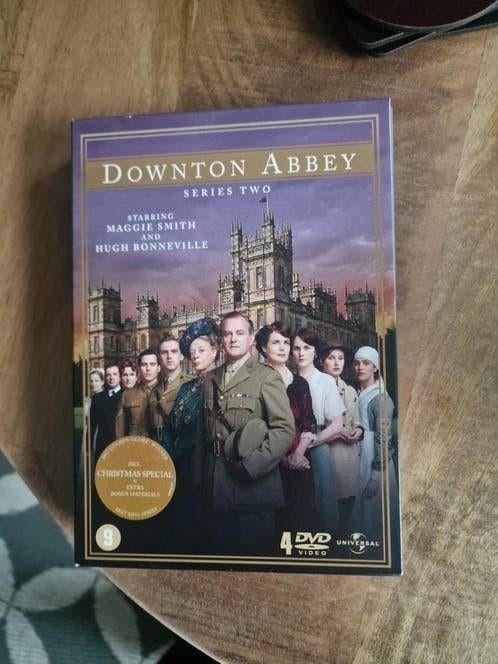 Downton Abbey Series Two DVD box, Ophalen of Verzenden