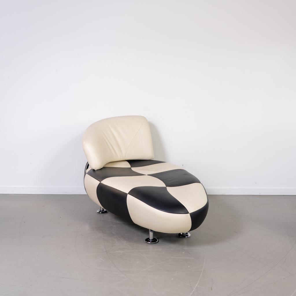 1x Leolux Kikko Chaise Longue Wit/Zwart Leer - Geblokt, Niet ingevuld, Gebruikt, Eenpersoons, 150 tot 200 cm