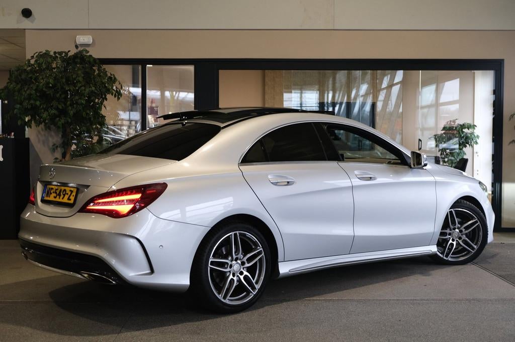 Mercedes-Benz CLA 200 AMG AUT Pano Xenon Leder Cam, Auto's, Gebruikt, Euro 6, 715 kg, 19 km/l