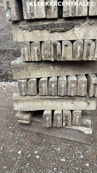 250 st gebruikte gazonbanden 10x20x100cm betonbanden opsluit, Bij dit gebruikte product niet te achterhalen, Gebruikt, Verzenden
