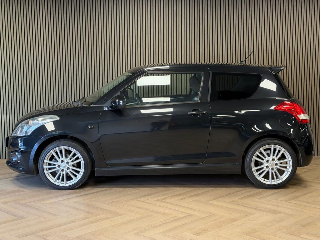 Suzuki Swift 1.6 Sport AIRCO CRUISE MEDIASCHERM STOELVERWARM, Auto's, Suzuki, Voorwielaandrijving, Gebruikt, 4 cilinders, Bedrijf