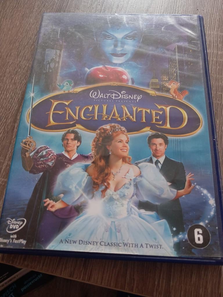 Walt Disney Enchanted dvd, Alle leeftijden, Ophalen of Verzenden, Zo goed als nieuw