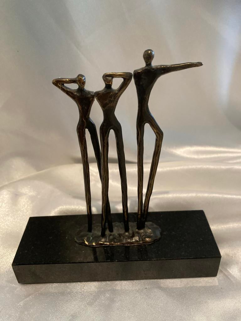 Verbronsde sculptuur Corry Ammerlaan 'Visie', Antiek en Kunst, Groep mensen, Minder dan 20 cm, Ophalen of Verzenden, Brons