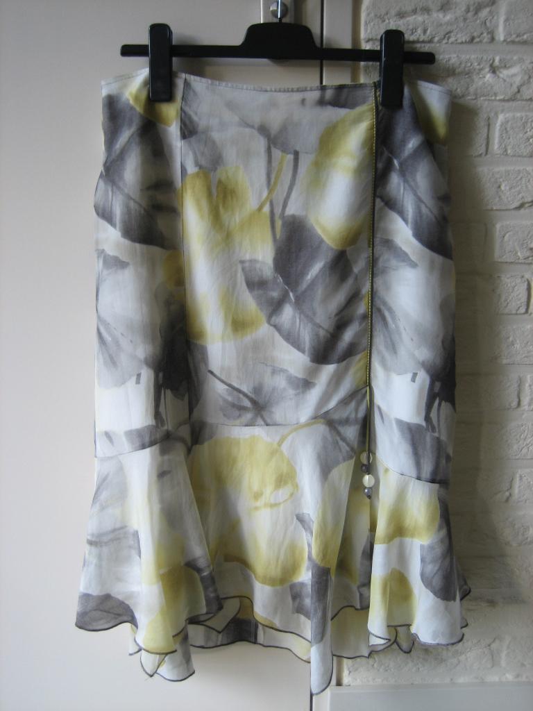 Zeer mooi zwierig zomers zijden rokje MARIE MÉRO 42 snazzeys, Kleding | Dames, Rokken, Verzenden, Maat 42/44 (L), Grijs, Onder de knie