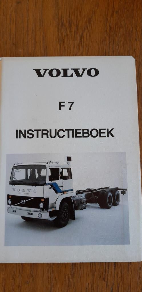 Instructieboek Volvo F7, Ophalen of Verzenden