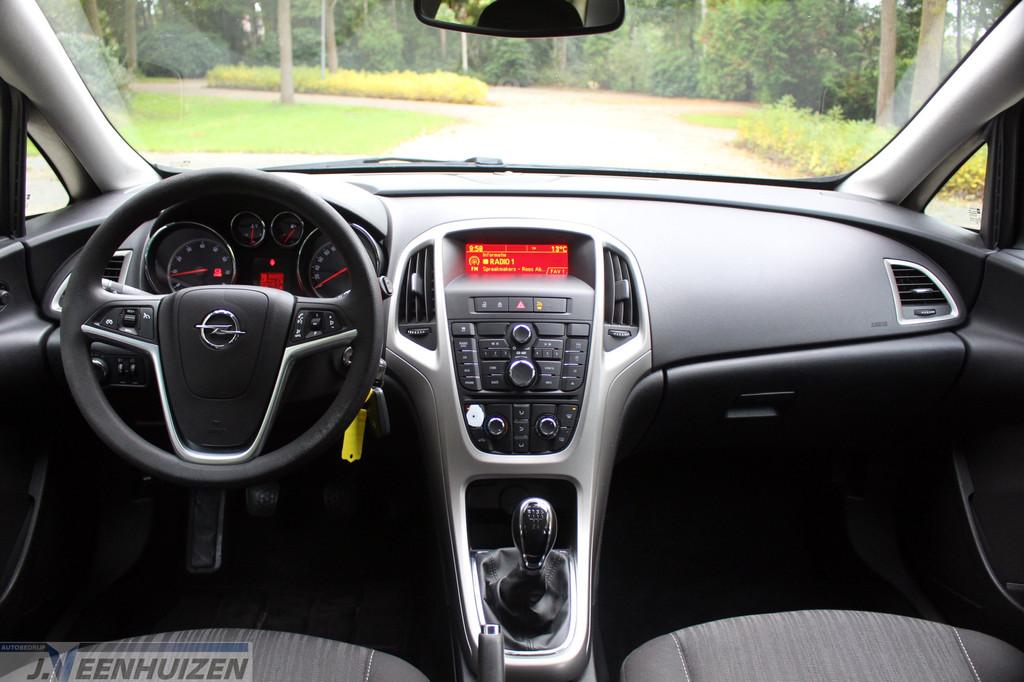 Opel Astra Sports Tourer 1.4 Edition | 2011 | Cruise | Airco, Voorwielaandrijving, Euro 5, Gebruikt, 4 cilinders