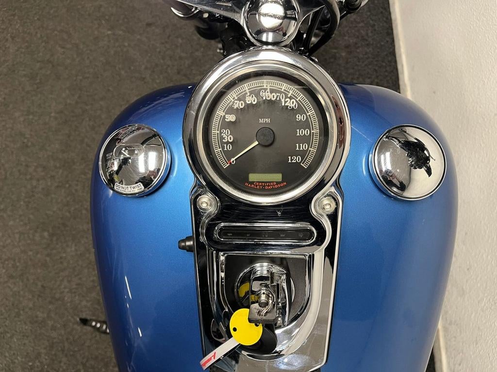 Harley-Davidson WIDE GLIDE FXDWG DYNA (bj 2005), 2 cilinders, HARLEY-DAVIDSON, Bedrijf, Onbekend