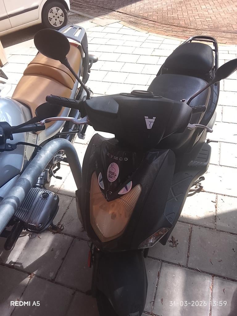 Kymco 2-takt scooter - Opknapper voor de handige Harry, Tweetakt, Gebruikt, Overige modellen, Maximaal 45 km/u