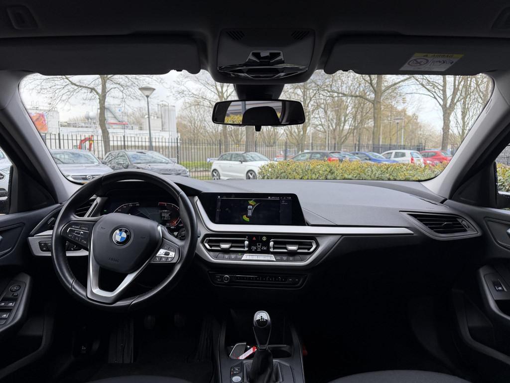 BMW 1-serie 116i Business Edition | WORDT VERWACHT | APPLE C, 12 maanden, Stof, Gebruikt, Zwart