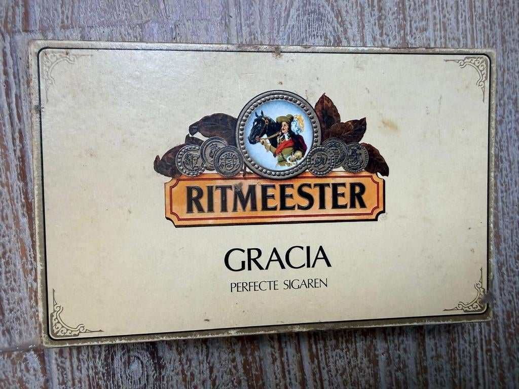 Diverse sigarendoosjes - Ritmeester, La Paz, Panter Mignon, Ophalen of Verzenden, Gebruikt, Tabaksdoos of Verpakking