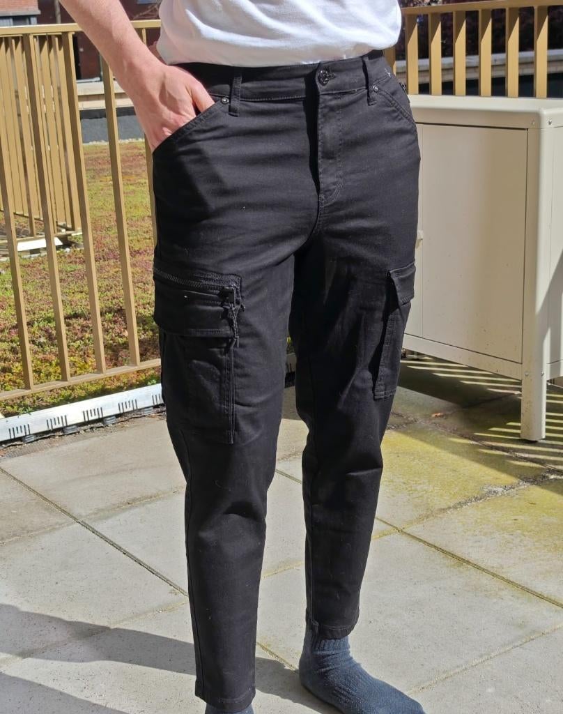 Jack & Jones tapered cropped cargo black pants, Kleding | Heren, Broeken en Pantalons, Ophalen, Zwart, Zo goed als nieuw, Jack & Jones