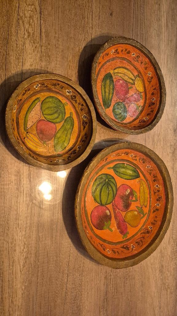 3x Vintage papier manché schalen uit Spanje, Overige materialen, Gebruikt, Schaal, Rond