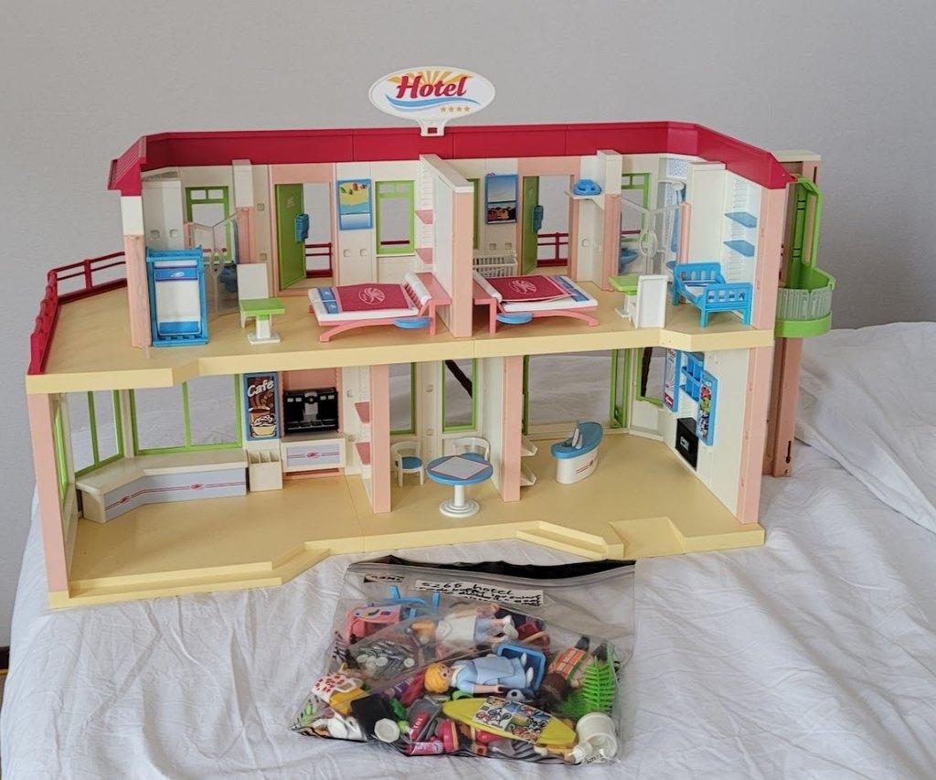 Playmobil hotel 5265 (evt met 5271 hsk en 5268 hotelshop), Ophalen of Verzenden, Zo goed als nieuw, Complete set