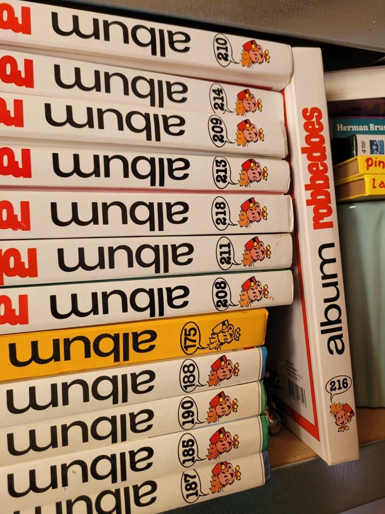 Robbedoes weekblad verzamelalbums - 13 stuks, Ophalen of Verzenden, Gelezen