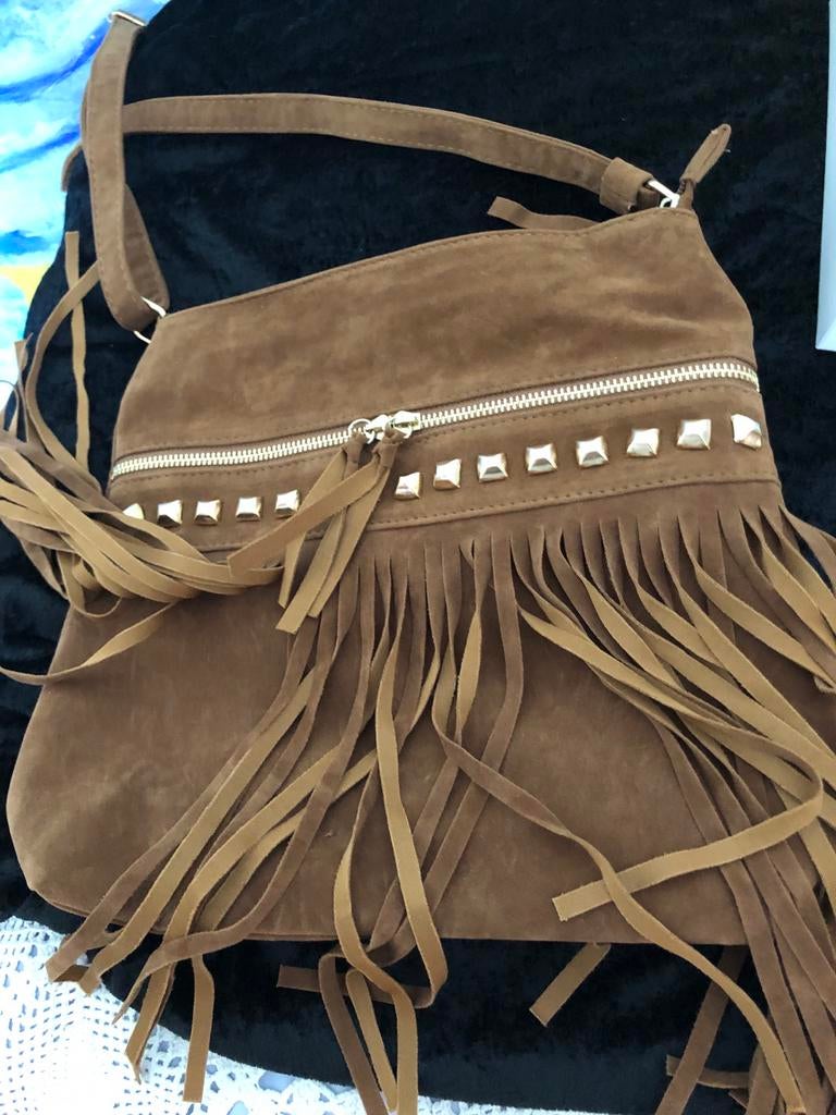 Bruine schoudertas met franjes en studs, Ophalen of Verzenden, Nieuw, Bruin, Overige merken