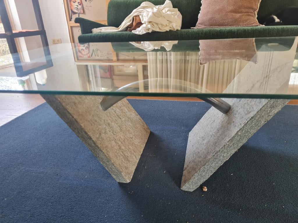 Salontafel met glazen blad en stenen poten, 50 tot 100 cm, 100 tot 150 cm, Ophalen of Verzenden, Classic