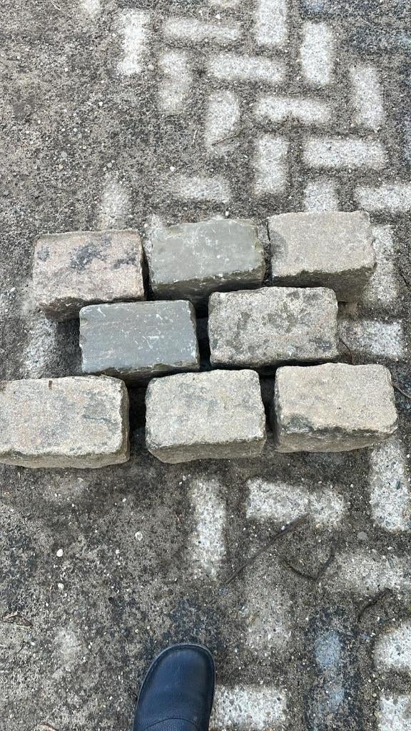 Te koop, +- 35 m2 Kinderkoppen, Tuin en Terras, Tegels en Klinkers, Gebruikt, Overige typen, Ophalen of Verzenden, Natuursteen