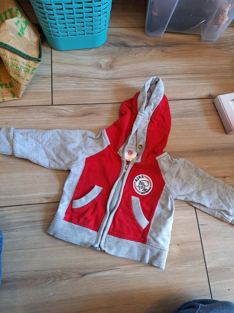 Ajax vest maat 62 68, Kinderen en Baby's, Babykleding | Maat 68, Jongetje of Meisje, Truitje of Vestje, Ophalen