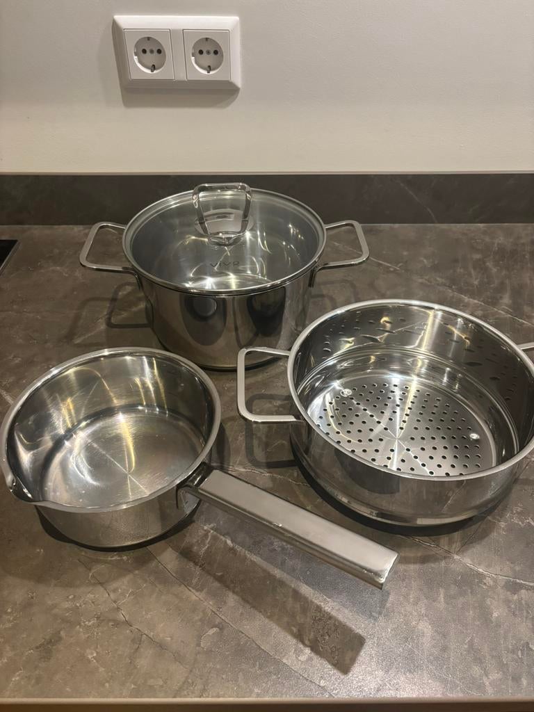 Vivo pannen / pannenset, Ophalen of Verzenden, Zo goed als nieuw, Rvs, Pannenset