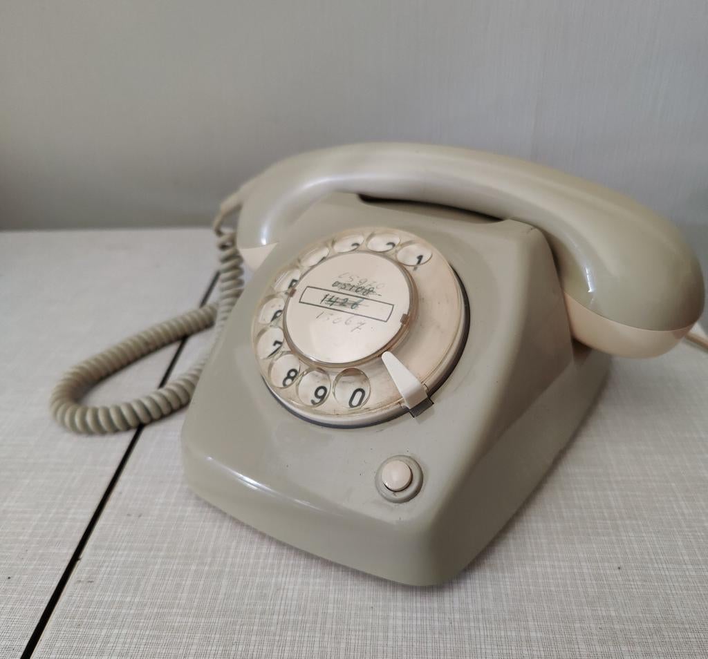 PTT type T65 draaischijf telefoon, Telecommunicatie, Vaste telefoons | Handsets en Draadloos, Ophalen of Verzenden