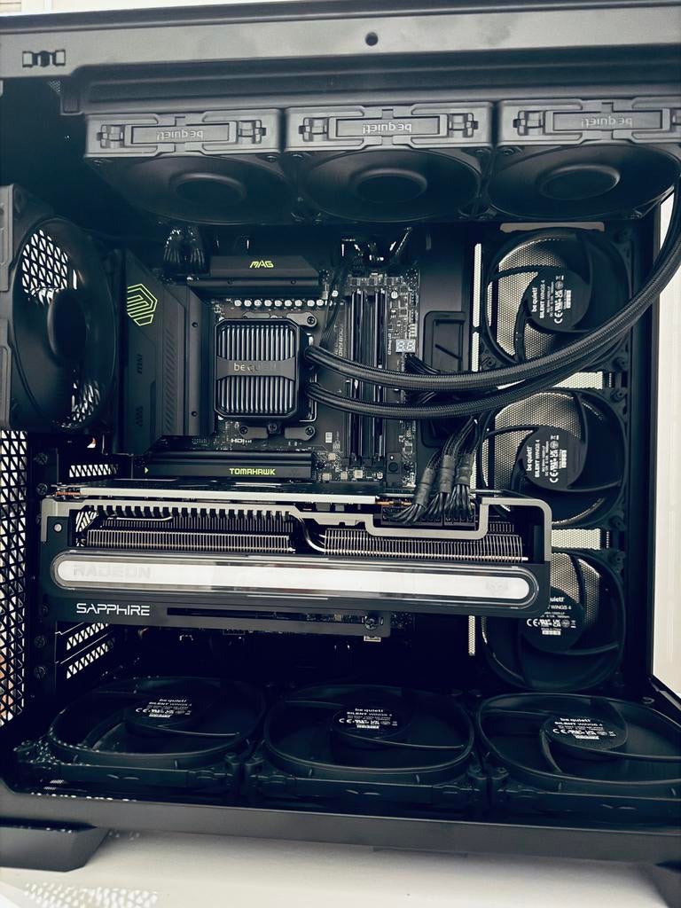 High-end PC Ryzen 9 7950X3D + RX 7900 XTX + 32gb DDR5 RAM, Computers en Software, Desktop Pc's, Ophalen of Verzenden, Zo goed als nieuw