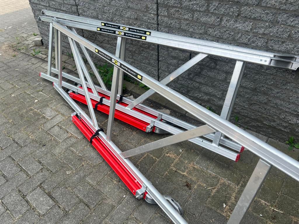 Altrex voorloopleuningen 3x, Ophalen of Verzenden, Zo goed als nieuw, Rolsteiger of Kamersteiger, 5 meter of hoger